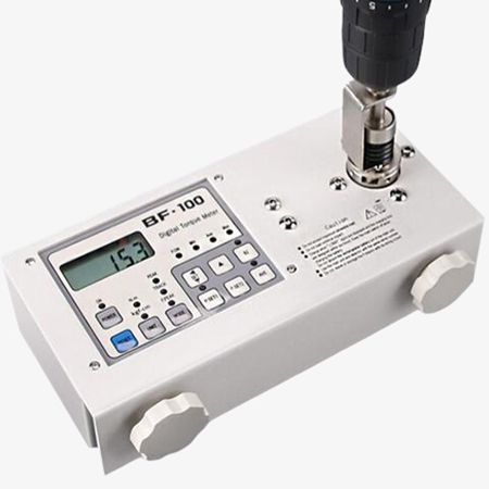 lcd-and-meter-sensor-of-portable-torque-meter.jpg